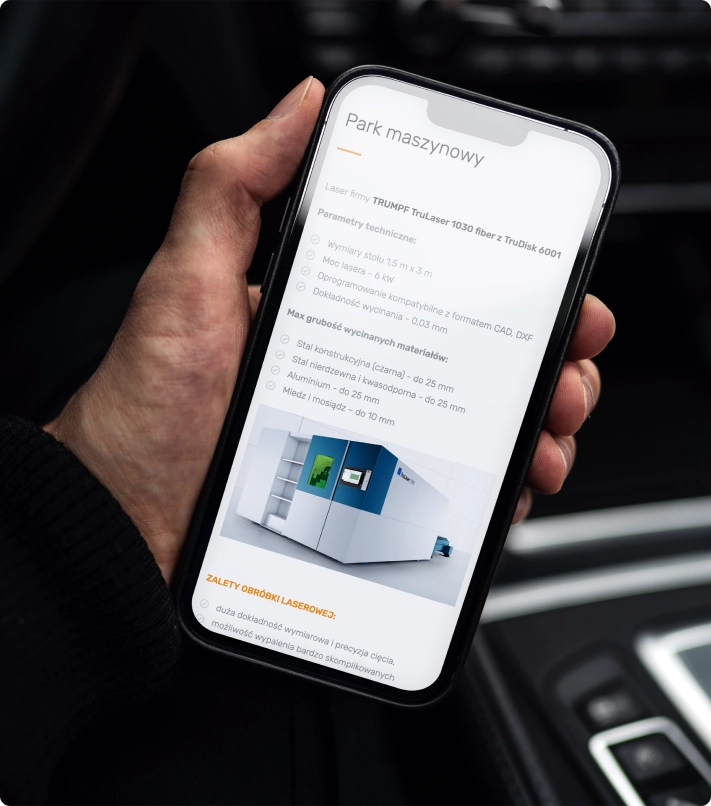Strona internetowa firmy obróbki metalu na ekranach smartfonów. Widoczne sekcje „Park maszynowy” i „Spawanie TIG/MIG/MAG” z opisami maszyn i parametrów.
