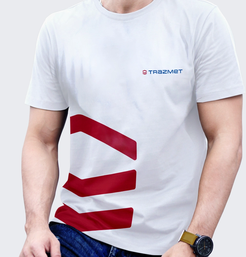 Nowy branding Trazmet łączy nowoczesność z profesjonalizmem. Czysta typografia, dynamiczne logo i kolorystyka podkreślają innowacyjność marki.